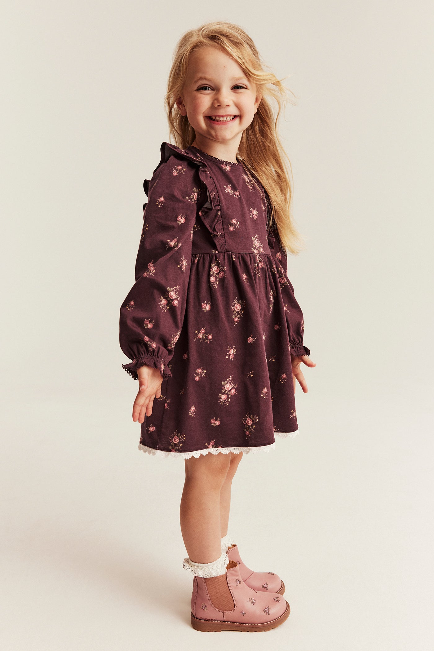 Wine red