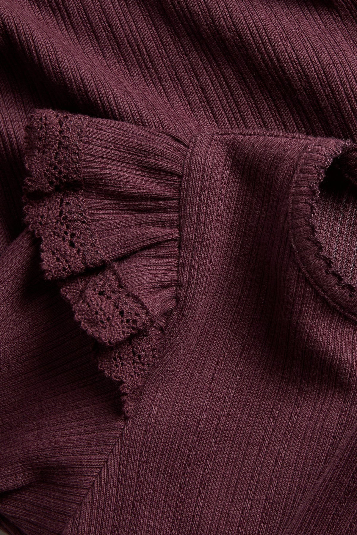 Wine red